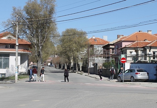 Натоварена улица в Айтос стана еднопосочна, вижте коя е