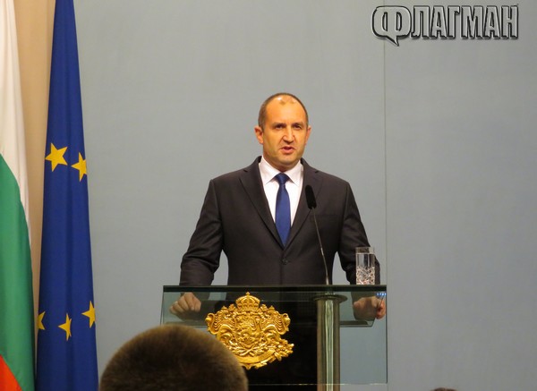Президентът видя заплаха за независимостта на България, призова новия парламент да вземе мерки