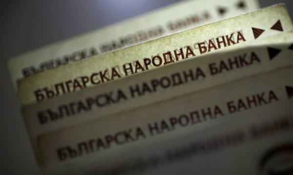Заради празниците: Икономиката ни по-бедна с 1,5 млрд. лева!