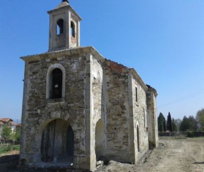 Мюсюлманин вдига втора църква в Бургаско