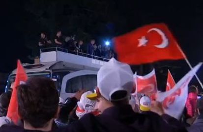 Ердоган печели референдума с малка преднина и взима цялата власт в Турция