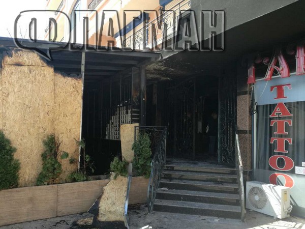 Полицията отцепи 4you след огнената стихия, вижте погрома по ресторанта на Божо Кравата (СНИМКИ)