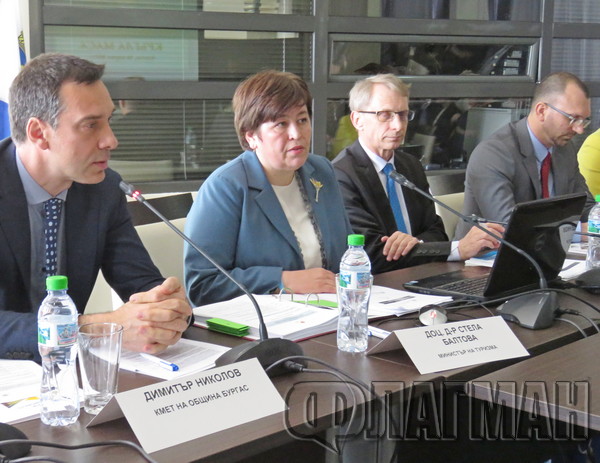 Министърът на туризма Стела Балтова: Трябва да се намери дълготрайно решение за проблема с персонала в сектора