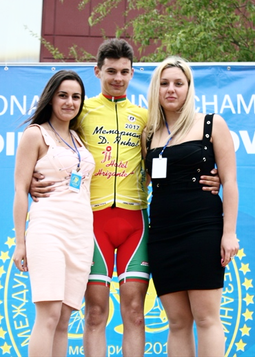 Папанов запази жълтата фланелка, втора поредна победа за България на престижния велотур в Слънчев бряг