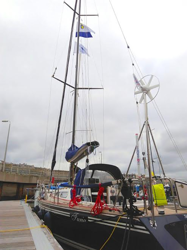 Яхтата “Фурия” тръгва да прекосява Северния Атлантик с бургаски флаг на мачтата