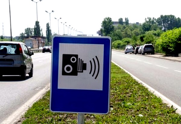 БСП подкрепиха ГЕРБ за премахването на предупредителните знаци за камерите на пътя