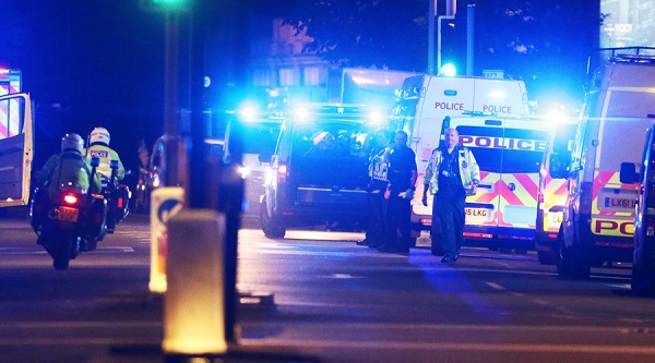 Лондон осъмна окървавен: 6 души убити, над 30 ранени, 3-ма терориста застреляни (ОБЗОР)