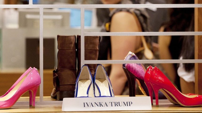 Марката "Иванка Тръмп" обеща достъпен лукс, но купувачите не могат да игнорират името ѝ