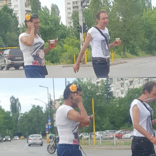 О, ужас! Защо тези мъже носят сутиени в центъра на София?