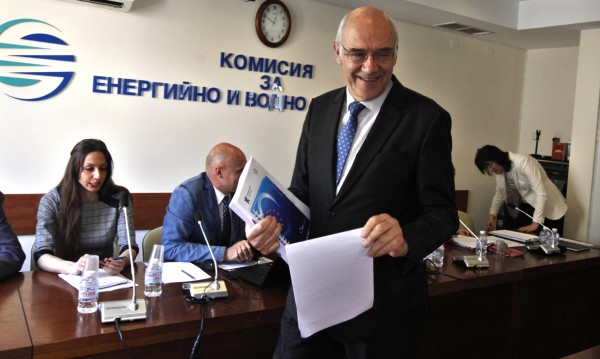 Цената на топлата вода ще се промени с под 1% от юли