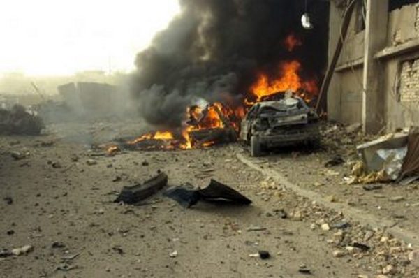 Жена камикадзе уби над 30 души, след като се взриви на пазар в Ирак