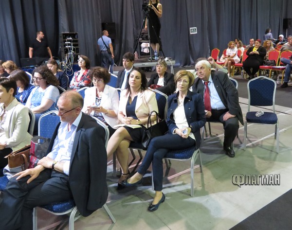 Двайсетина съдии от Бургас изслушват на място кандидатите за членове на ВСС (снимки)