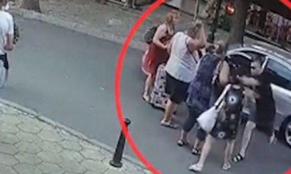 Нападнатите незрящи туристи – словенци, отдъхват в Св. Влас