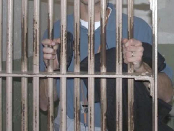 Обрат: Забраняват на затворниците да молят за предсрочно освобождаване