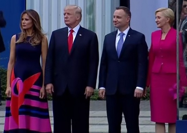 Първата дама на Полша и Тръмп: Една история за протокол  (ВИДЕО)