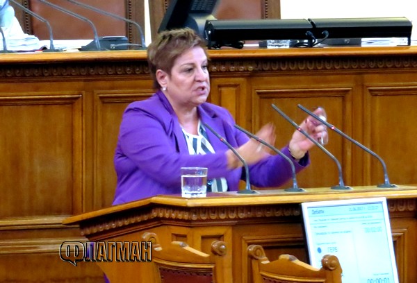 Депутатка към БСП: Няма по-добър политик от Борисов, засрамете се, толкова позорно мислене не е имало!