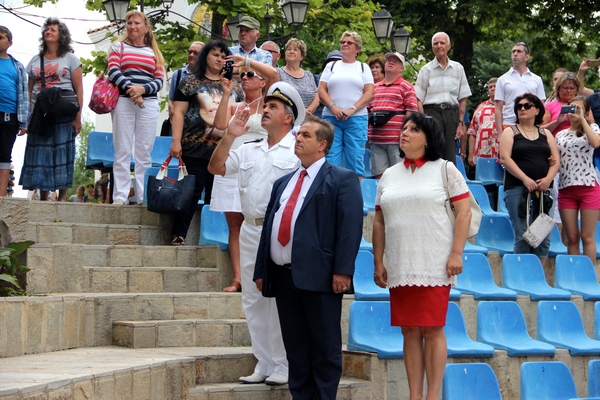 Созопол празнува в чест на покровителката си Света Марина (СНИМКИ)