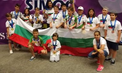 Български математици обраха медалите в Сингапур