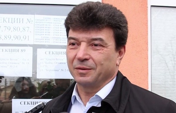 Депутат от ГЕРБ рекетирал търговец от името на Бойко Борисов (допълнена)