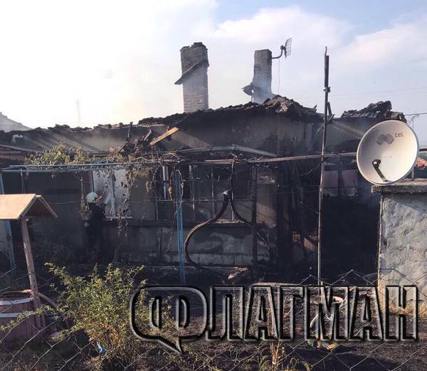 Кметът на Карнобат Георги Димитров за пожара в Церковски: Три къщи са напълно изгорели (СНИМКИ)