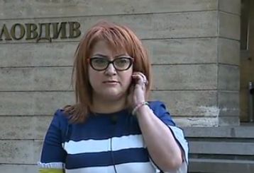 Адвокат Росица Драганова: Анелия Велева е невинна, била е случайно в колата с мигрантите (ВИДЕО)