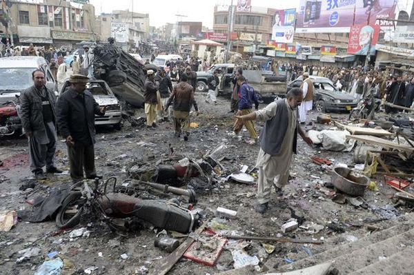 Четирима загинаха при взрив на бомба в Пакистан