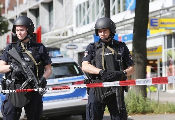 Докъде се докараха: Полицията не пипала касапина от Хамбург, защото бил регистриран като ислямист, а не като джихадист