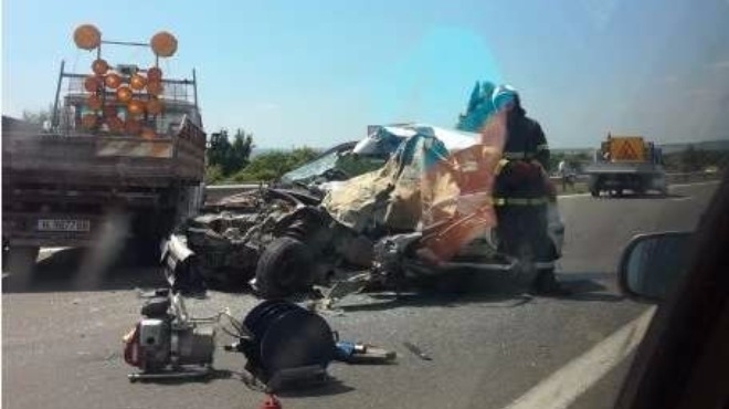 Жена загина в тежка катастрофа на магистралата, движнието е затворено (СНИМКА)