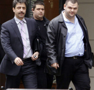Цветан Василев е готов да се разприказва за българските мръсотии в САЩ, но дали преди това няма да го „самоубият”*