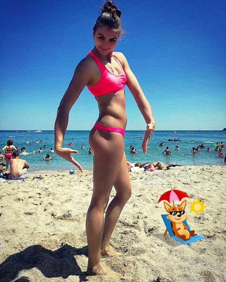 Мис Волейбол събра погледите на плажа в Созопол