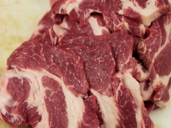 Удар! ГДБОП спря нелегален внос на над 20 т свинско месо