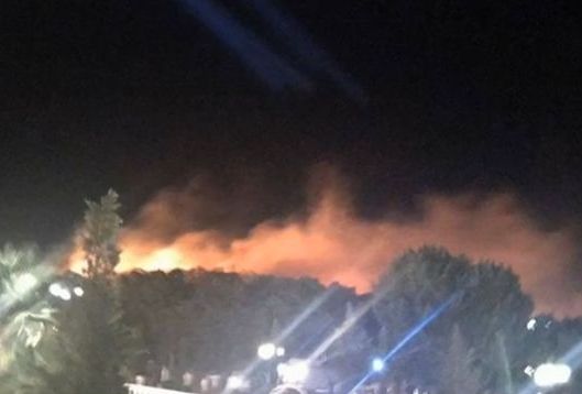 Пожар във ваканционното селище Елените