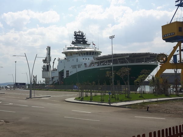 В Пристанище Бургас акостира научноизследователският кораб „Havila Subsea“