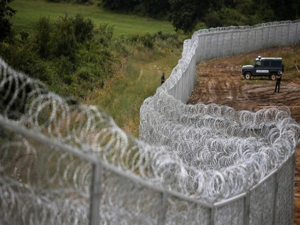 В Турция протестират срещу "стената на срама" – оградата на границата ни