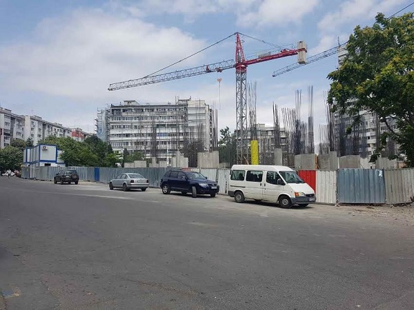 Фалшива новина спря строежа на 17-етажния ултрамодерен билдинг в бургаския жк „Лазур”