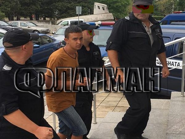 Бургаските магистрати решават днес дали да оставят в ареста 15-годишния Иван