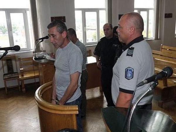 Осъдиха на 13 години затвор мъж, убил и разфасовал жена си