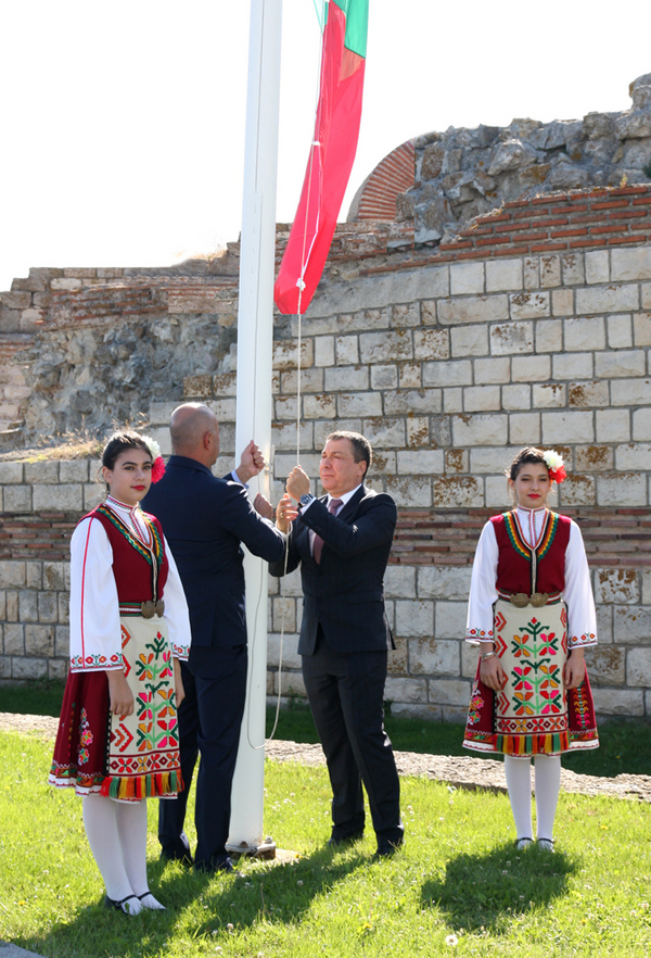 Несебър отбеляза 132 години от Съединението на България (СНИМКИ)