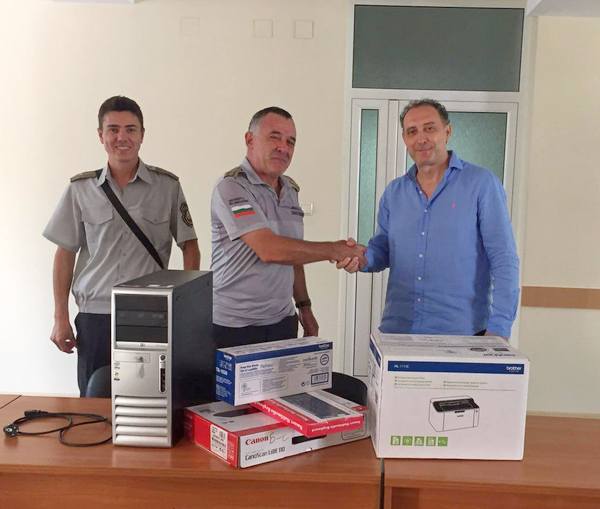 Общинският координатор на ГЕРБ-Бургас Иван Вълков дари техника на пожарната