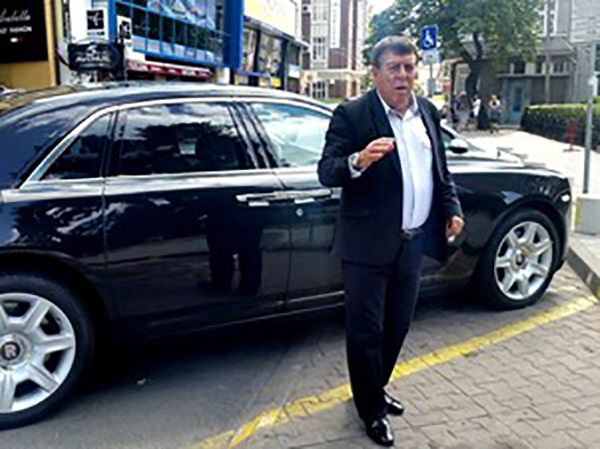 Бенчо Бенчев отговори на Корнелия Нинова: По-морално ли е да си купя Москвич!