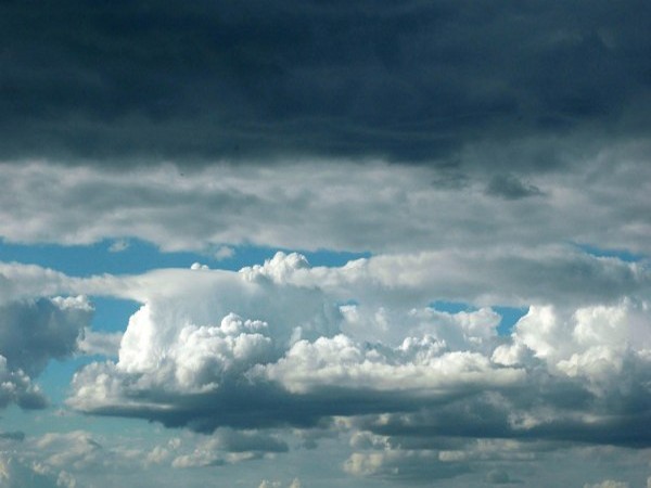 Времето се разваля: Идват облаци, дъжд и вятър