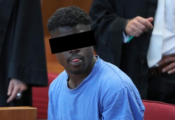 Нагъл мигрант размаха трион, изнасили млада германка пред очите на гаджето ѝ и я обвини в проституция (СНИМКИ)
