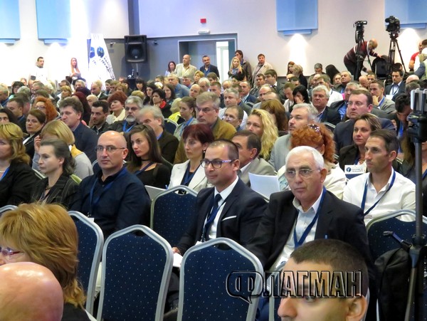 Живко Табаков с 15 делегати от Бургас: Подкрепяме Димитър Делчев за лидер, ДБГ ще е опозиция на правителството