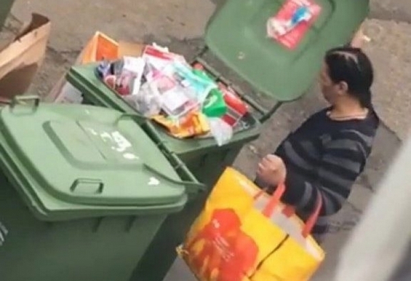 Британци изпаднаха в шок: Банди от мургави жени ни обират (СНИМКИ)