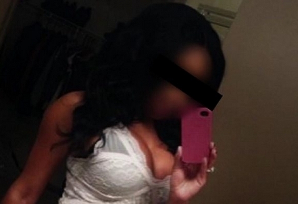 Сърцераздирателено: Майка откри отвлечената си 13-годишна дъщеря в сайт за проститутки, но след като си я прибира стана още по-лошо