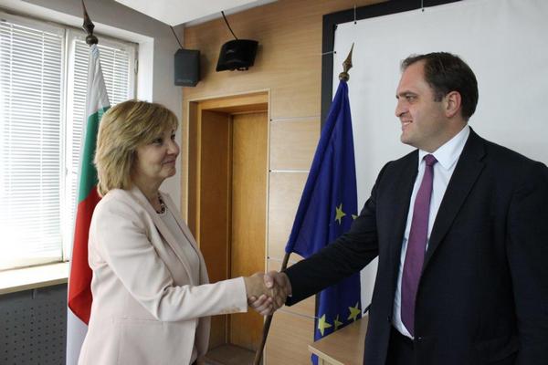 Шефовете на българските и гръцките данъчни обсъдиха общи  мерки срещу измамите