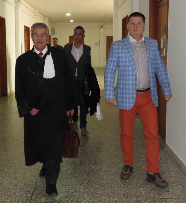 Съдебната палата ври! Минира ли се процесът срещу Пламен Дишков?