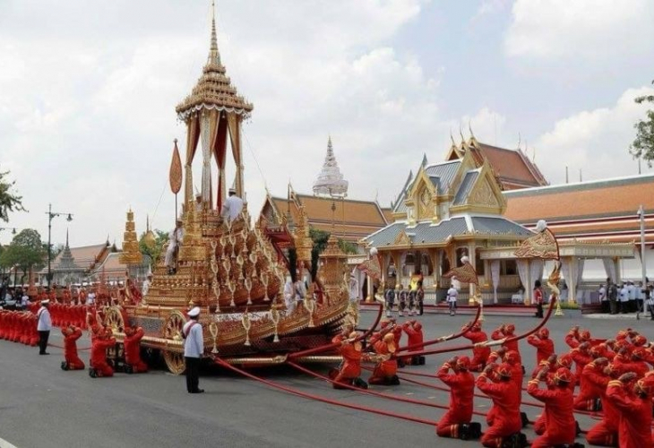 Нечуван разкош! Тайланд издигна крематориум за $80 млн. за мъртвия си крал