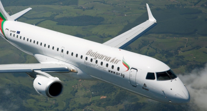 Самолет на "България Ер" кръжи повече от два часа и не може да се приземи