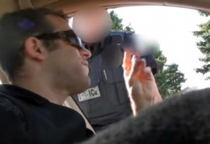 Уникално: Шофьор джедай хипнотизира нагъл катаджия (ВИДЕО)